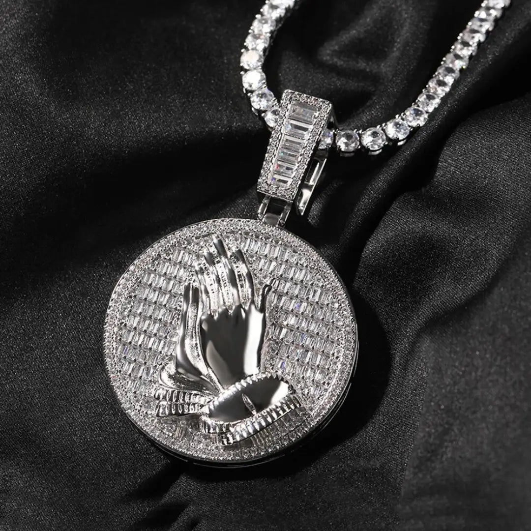 Pingente Medalhão Oração Cravejado + Corrente - NATA