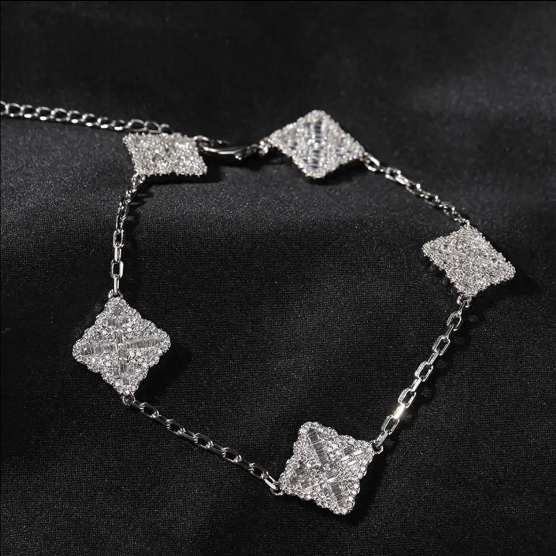 Pulseira Trevo de 4 Folhas Cravejado - NATA