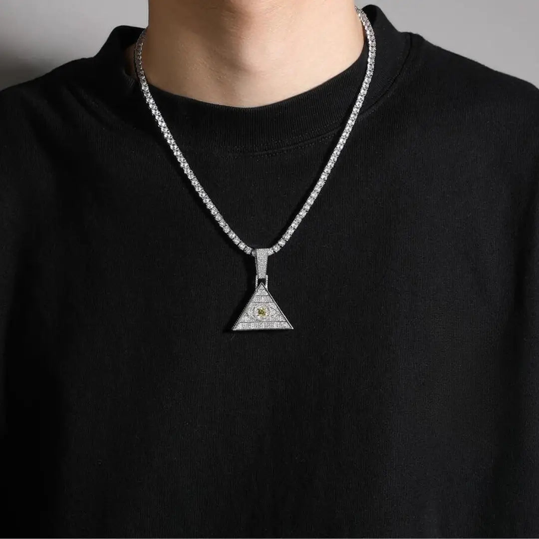 Pingente Pirâmide Cravejada + Corrente - NATA