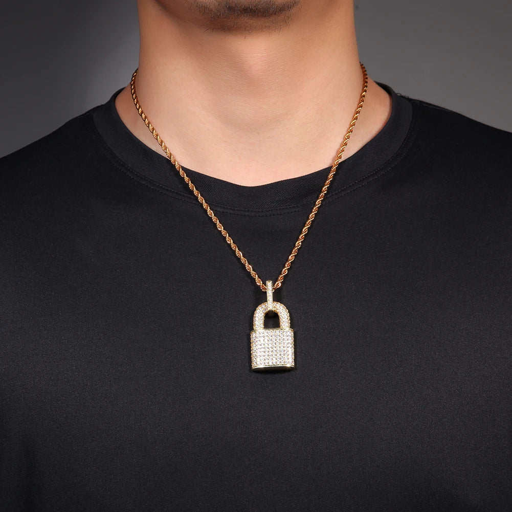Pingente Cadeado Cravejado + Corrente