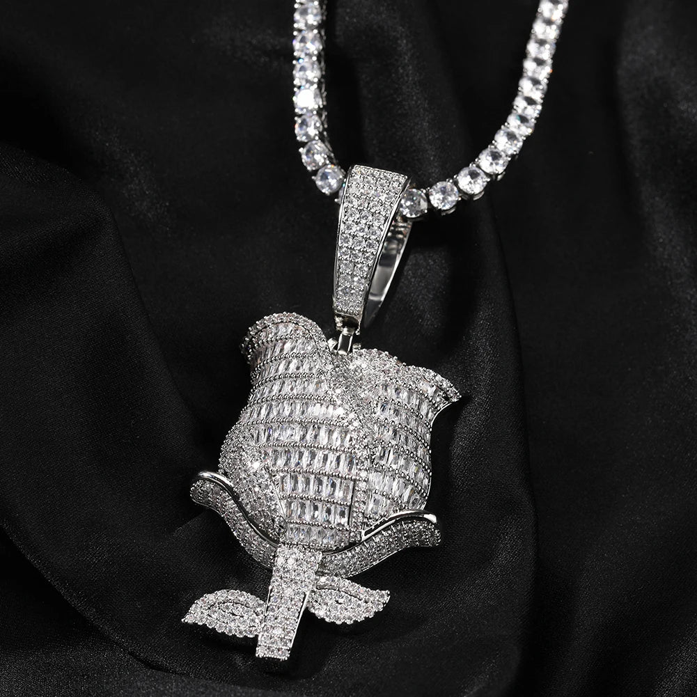 Pingente Flor de Rosa Cravejada + Corrente - NATA