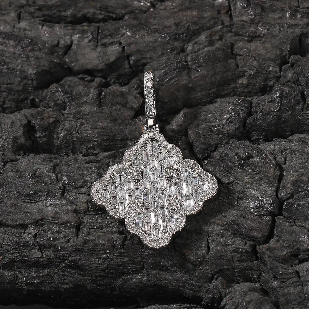 Pingente Trevo de 4 Folhas Cravejado + Corrente